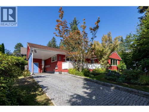 3025 Princess Ave, North Vancouver, BC, V7N2E1 | Card Image