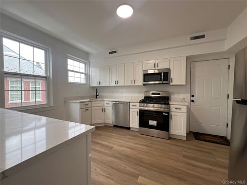 27-29 Purchase St, Rye, NY, 10580-3053 | Card Image