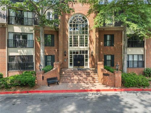 23307 Plantation Dr Ne, Atlanta, GA, 30324-2940 | Card Image