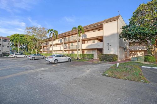 s205-8301 Sands Point Blvd, Tamarac, FL, 33321-8518 | Card Image
