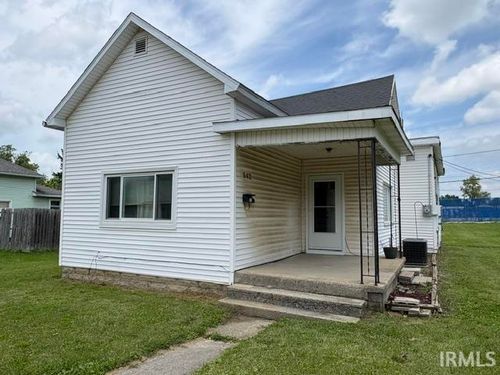 542 W Commercial Street, Hartford City, IN, 47348-2419 | Card Image