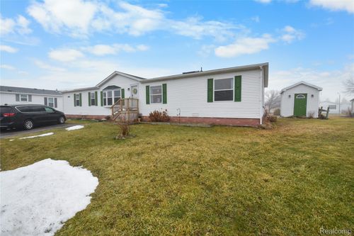 2330 Charter Oak Ct, Newport, MI, 48166-9542 | Card Image