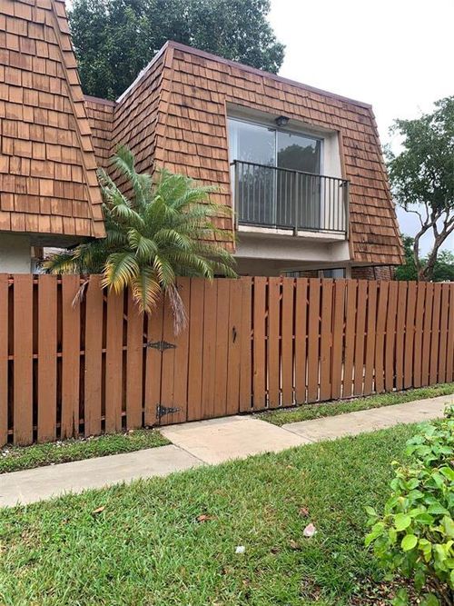 d-9-2161 Orange Grove Dr, Davie, FL, 33324-6950 | Card Image