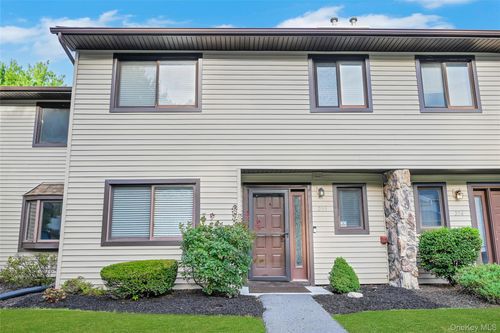 255 Heritage Ln, Monroe, NY, 10950-5141 | Card Image