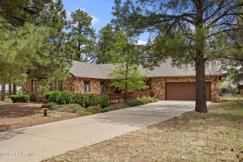 2468 N Strawberry Way, Flagstaff, AZ, 86004-7613 | Card Image