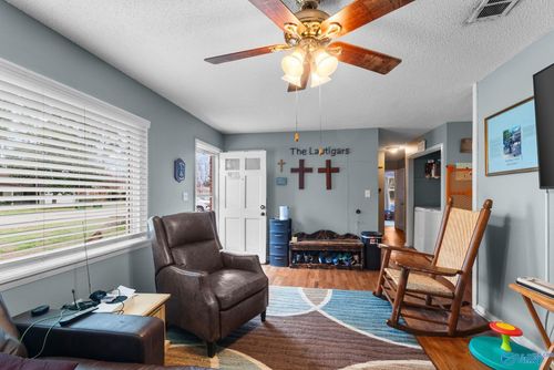 2208 Cecille Dr Sw, Huntsville, AL, 35803-2132 | Card Image