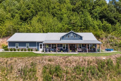 1016 Pointe Of View Ln, Stewart, TN, 37175 | Card Image