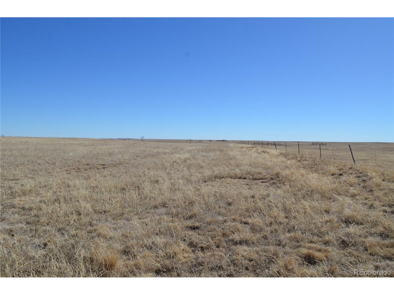 Land in Karval 4
