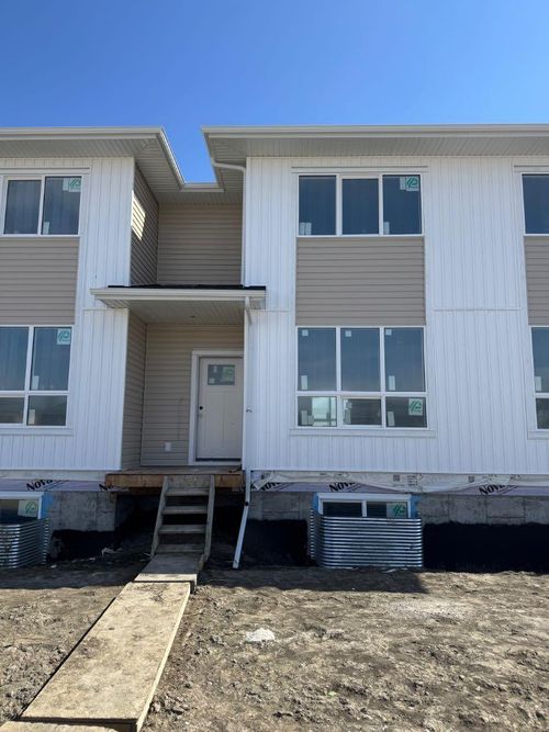 44 Lavelle Close, Red Deer, AB, T4S0S5 | Card Image