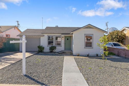 316 E Mariposa Street, Avenal, CA, 93204 | Card Image