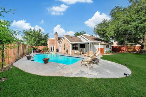 15605 Elwood Dr, Jersey Village, TX, 77040-2135 | Card Image