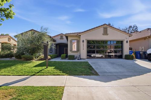 4474 Falcon Crest Way, Turlock, CA, 95382-7475 | Card Image