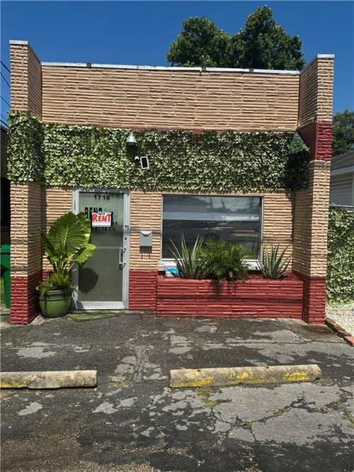 1716 Hancock St, Gretna, LA, 70053-3407 | Card Image