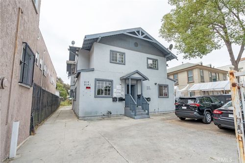914 W 41st St, Los Angeles, CA, 90037-1909 | Card Image