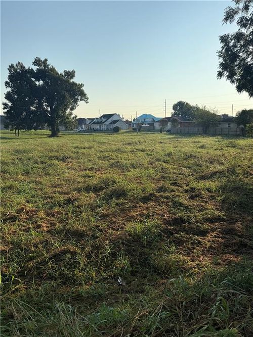 1228901-1229501 Behrman Hwy, New Orleans, LA, 70114 | Card Image