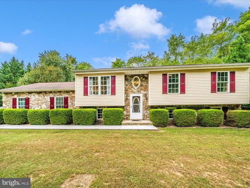 105 Saint Johns Rd, LITTLESTOWN, PA, 17340-9774 | Card Image