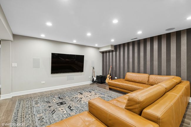 3754 Maple Ave, House other with 5 bedrooms, 4 bathrooms and 3 parking in Northbrook IL | Image 32