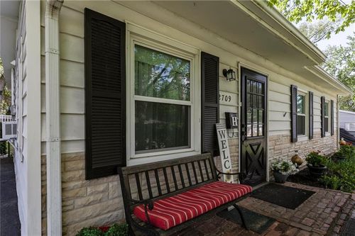 2709 S 48th Ter, Kansas City, KS, 66106-3517 | Card Image