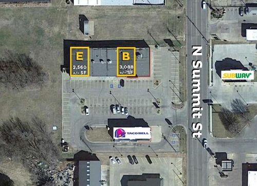 b-1801 N Summit St, Arkansas City, KS, 67005-3923 | Card Image