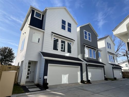 2428 Freeman St, Houston, TX, 77009-7724 | Card Image