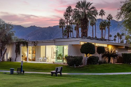 146 Eastlake Dr, Palm Springs, CA, 92264-5525 | Card Image