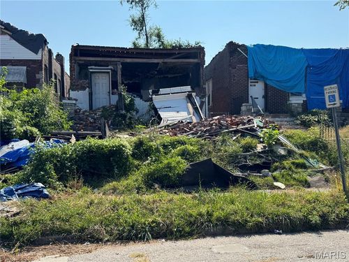 3012 N Taylor Ave, Saint Louis, MO, 63115-2645 | Card Image