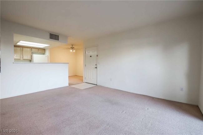 1115 - 8070 W Russell Rd, Condo with 1 bedrooms, 1 bathrooms and null parking in Las Vegas NV | Image 5