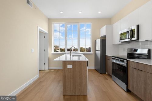 407-1701 S 4th St, PHILADELPHIA, PA, 19148-1801 | Card Image