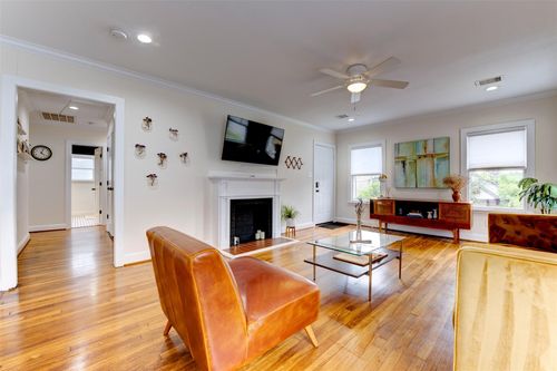 2-2903 Wichita St, Houston, TX, 77004-6258 | Card Image