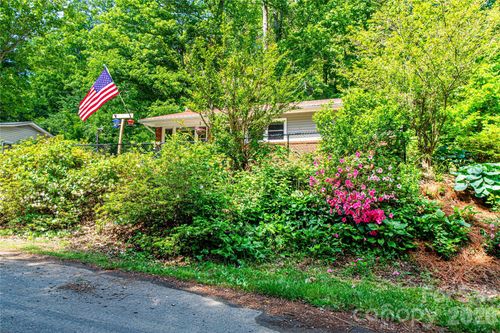 203 Kennedy Drive, Swannanoa, NC, 28778 | Card Image