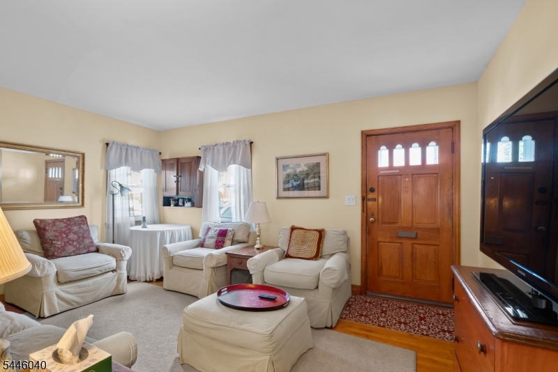 Residential in Wood-Ridge Boro 4