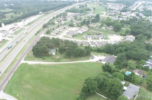 1745 W Pearce Boulevard, Wentzville, MO, 63385 | Card Image