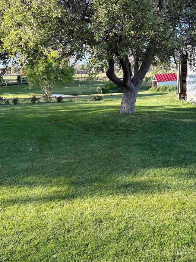 805 W Avenue H, House other with 3 bedrooms, 2 bathrooms and 2 parking in Jerome ID | Image 36