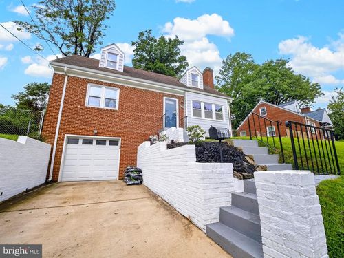 3513 27th Ave, TEMPLE HILLS, MD, 20748-2916 | Card Image