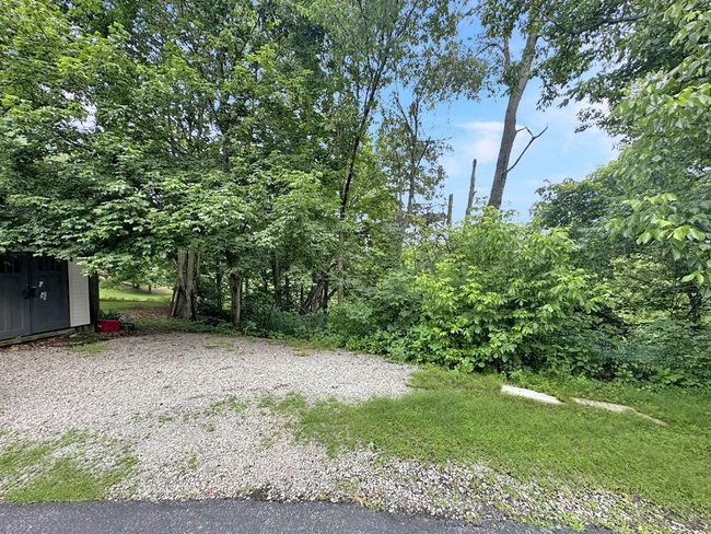 217 S Shady Ave, Condo with 3 bedrooms, 1 bathrooms and 1 parking in Houston PA | Image 23