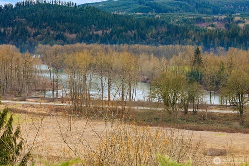 103 E Rivmont Dr, Monroe, WA, 98272-8751 | Card Image