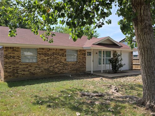721 N Cummings Dr, Alvarado, TX, 76009-3203 | Card Image