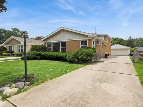 1714 Sycamore St, Des Plaines, IL, 60018-2267 | Card Image