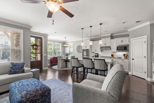 139 Benjamin Ln, Hendersonville, TN, 37075-2984 | Card Image