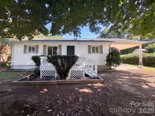 131 Highland Point Ave, Harmony, NC, 28634-9165 | Card Image