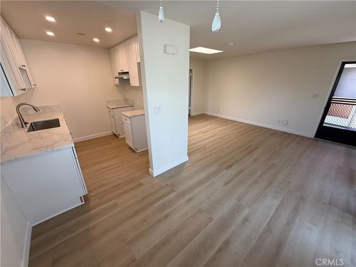 c-242 W Canada, San Clemente, CA, 92672 | Card Image