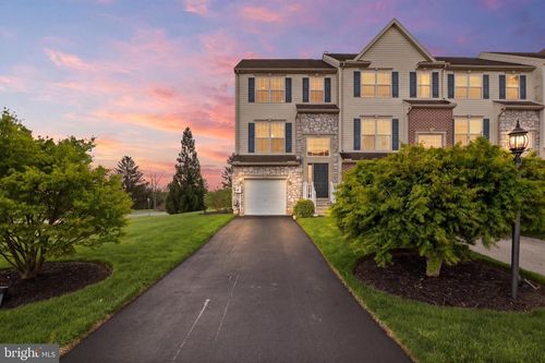 1200 Knob Run Run, YORK, PA, 17408 | Card Image