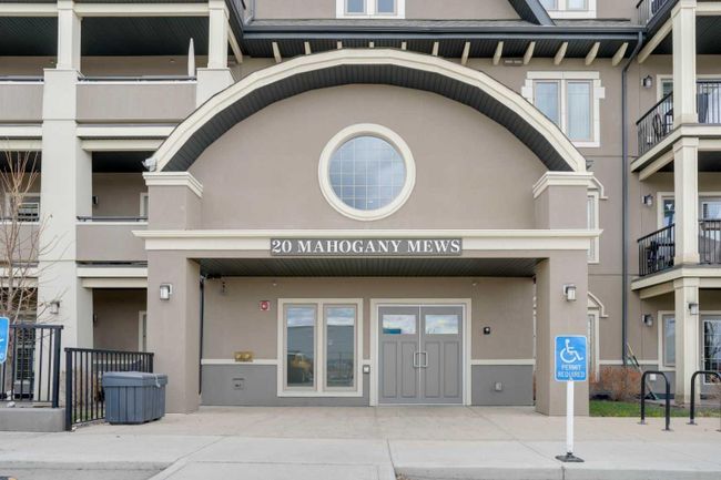 204 - 20 Mahogany Mews Se, Home with 1 bedrooms, 1 bathrooms and 1 parking in Calgary AB | Image 2