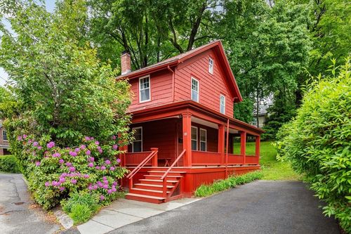 17 Oak Knls, Arlington, MA, 02476-6407 | Card Image