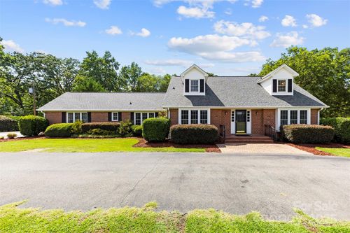 901 Kingsburry Rd, Clover, SC, 29710-7516 | Card Image