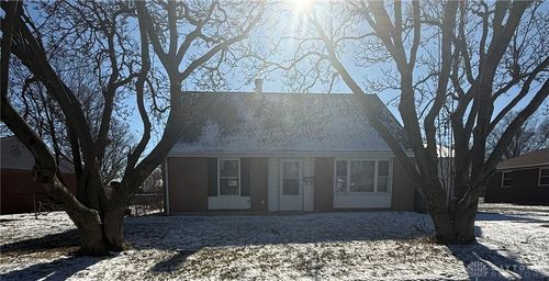 40 Greencliff Dr, Englewood, OH, 45322-3134 | Card Image