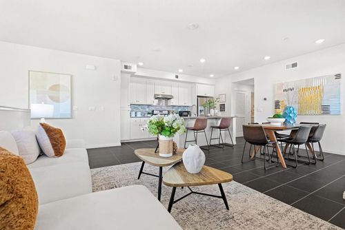 2011 Mahuron Cir, San Jose, CA, 95133-3809 | Card Image