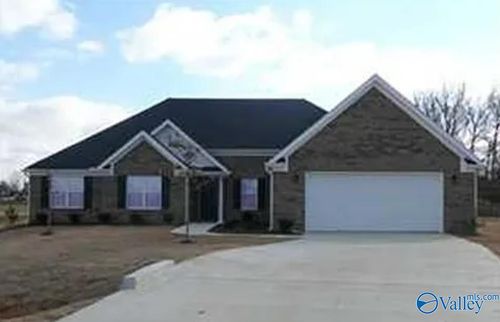 105 Glenfield Ct, Huntsville, AL, 35811-7302 | Card Image