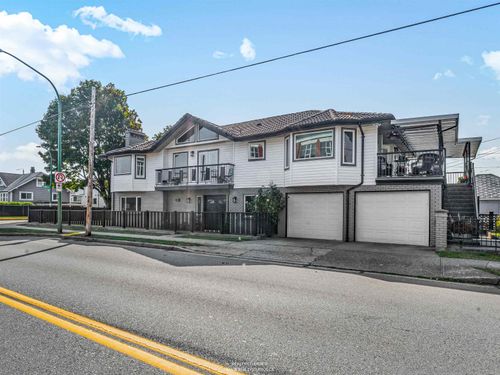 51 Gilmore Ave, Burnaby, BC, V5C4P4 | Card Image