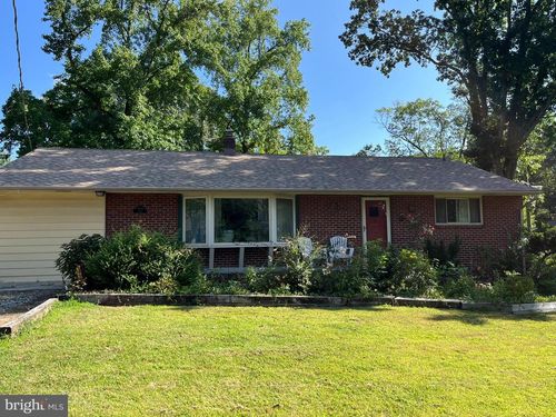 909 Cedar St, RIVERTON, NJ, 08077-1718 | Card Image